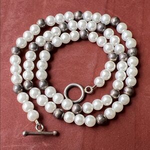 Vintage Southwestern 925 Sterling Silver Beads & Faux Pearl Toggle 20” Necklace